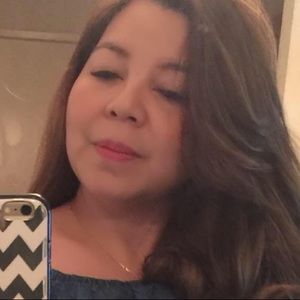 Meet your Posher, Joni